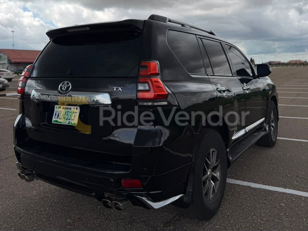 2020 Toyota Prado TXL — photo 3