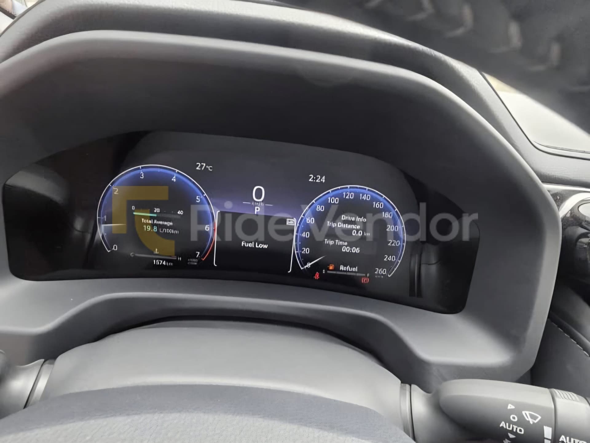 2025 Toyota Land Cruiser — photo 3