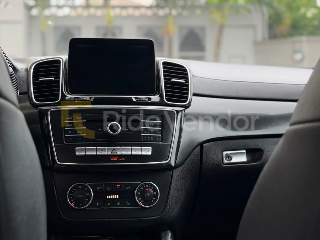 2019 Mercedes-Benz GLS 450 — photo 4