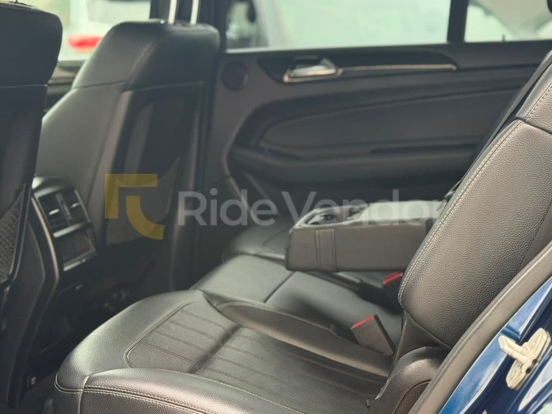 2019 Mercedes-Benz GLS 450 — photo 7