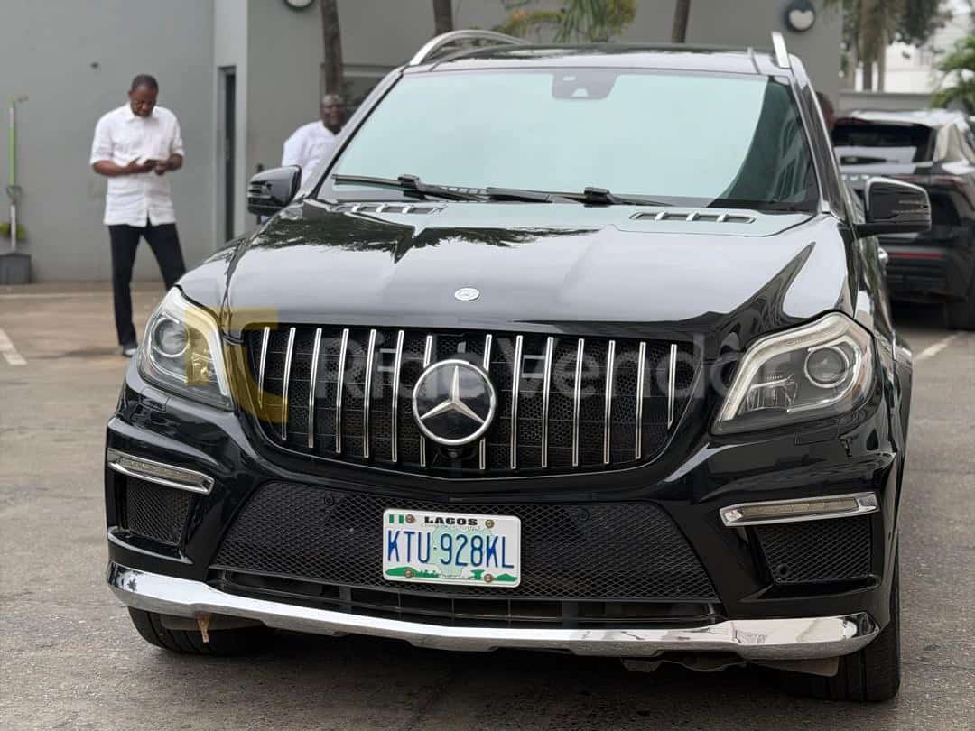Mercedes-Benz 4MATIC Bulletproof available for chauffeur-driven car hire in Nigeria