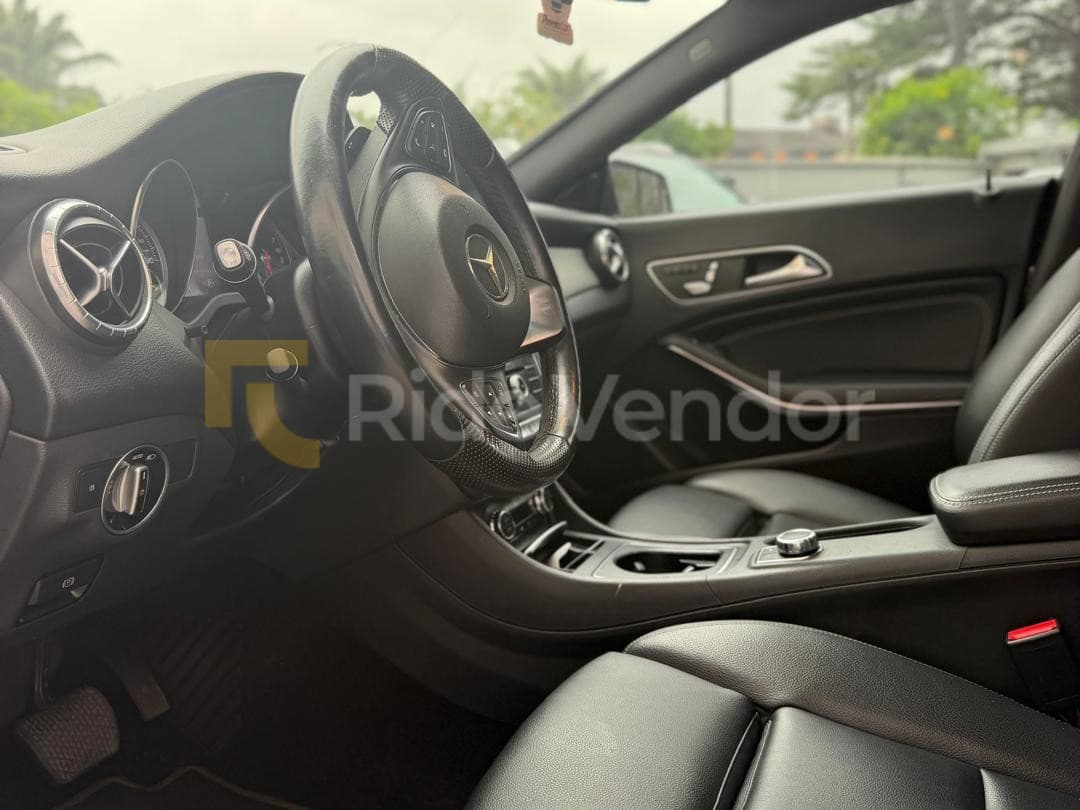 2019 Mercedes-Benz CLA 250 — photo 7