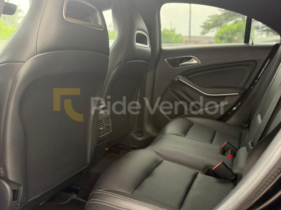 2019 Mercedes-Benz CLA 250 — photo 2