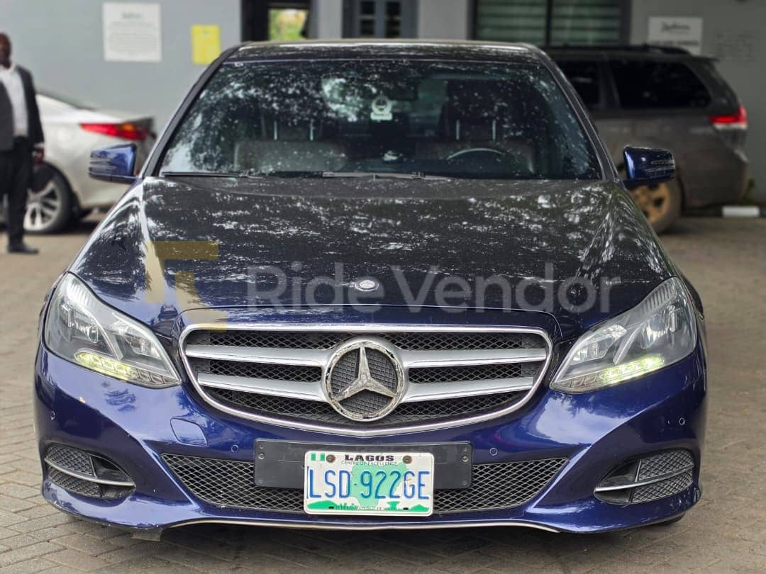 Airport transfer car hire in Lagos