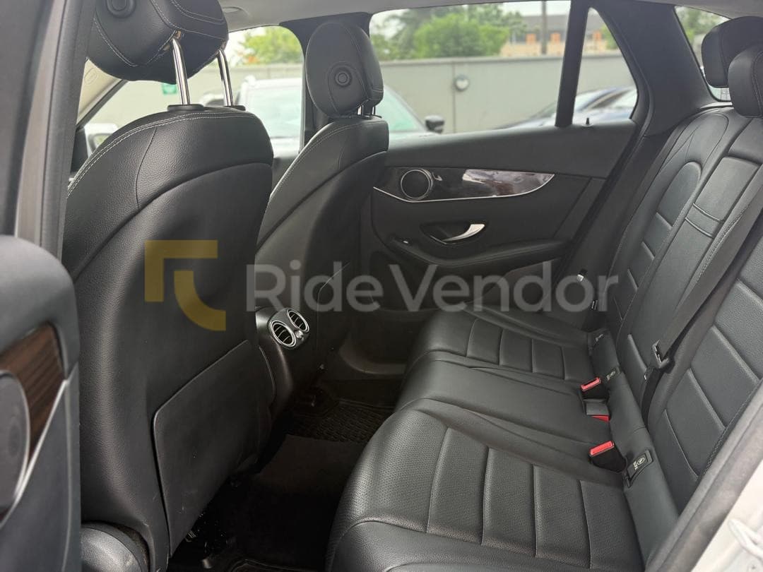 2019 Mercedes-Benz GLC 300 — photo 2