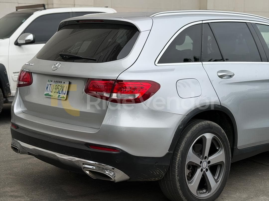 2019 Mercedes-Benz GLC 300 — photo 4