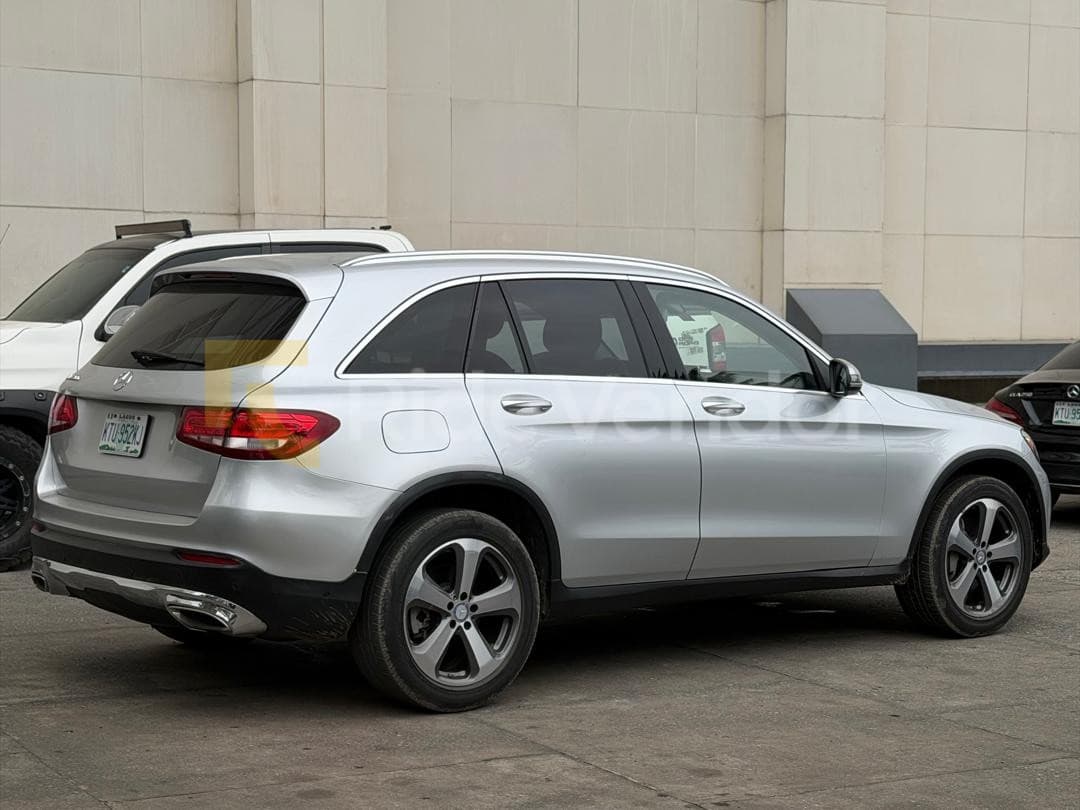 2019 Mercedes-Benz GLC 300 — photo 6