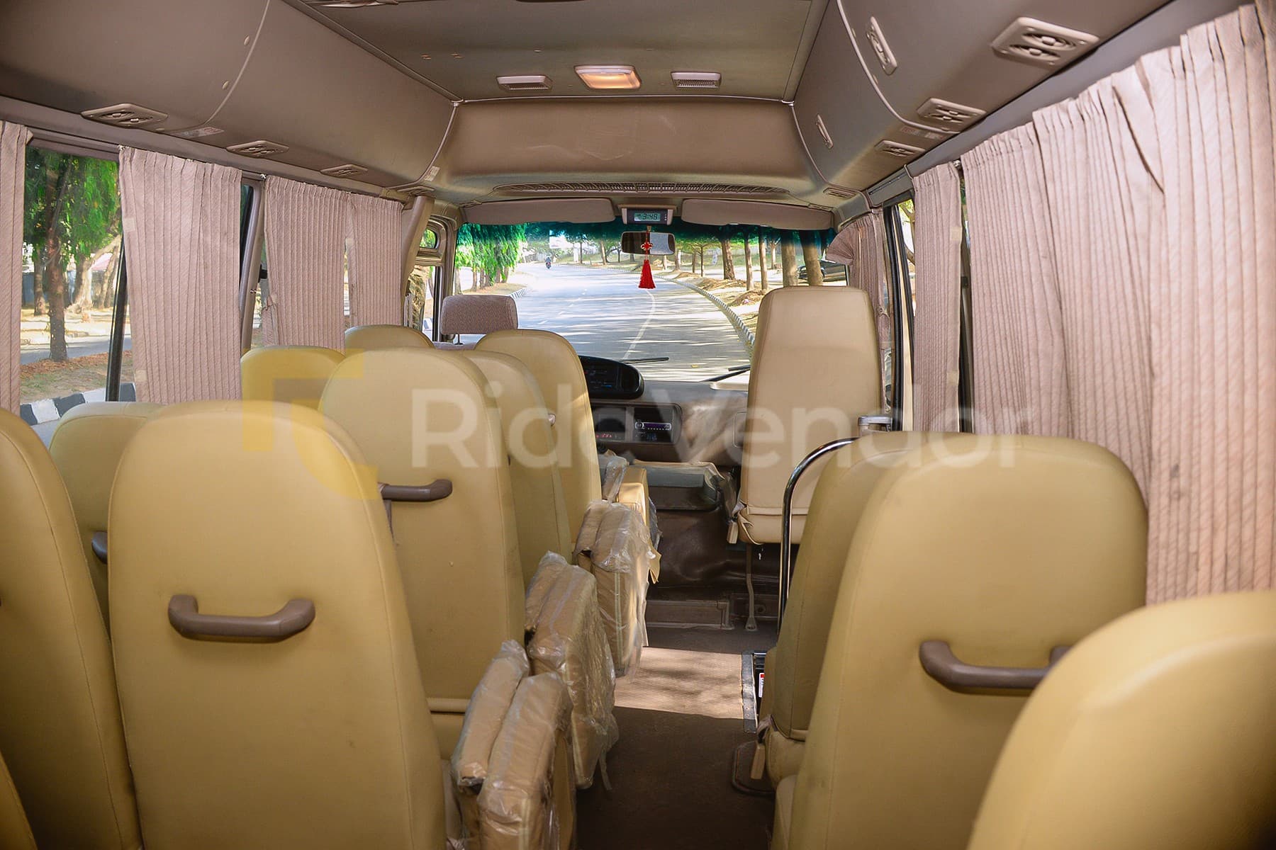2016 Toyota Coaster Bus — photo 2
