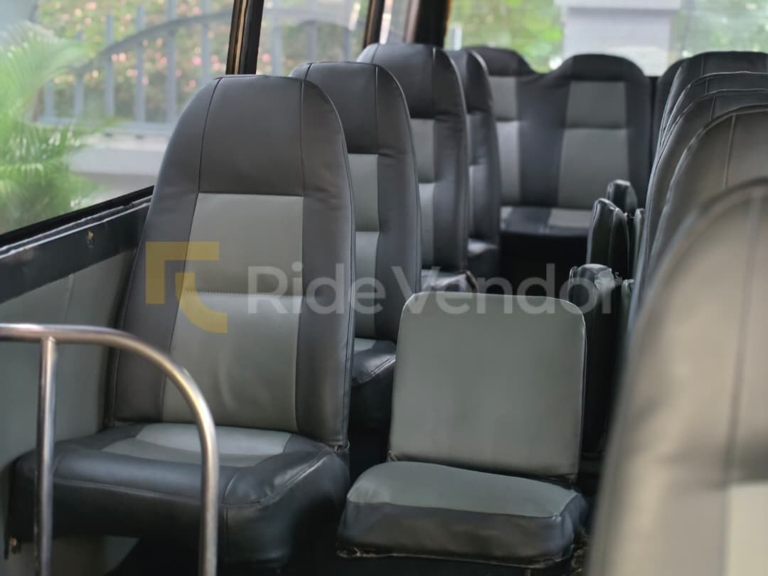2020 Toyota Coaster Bus — photo 3