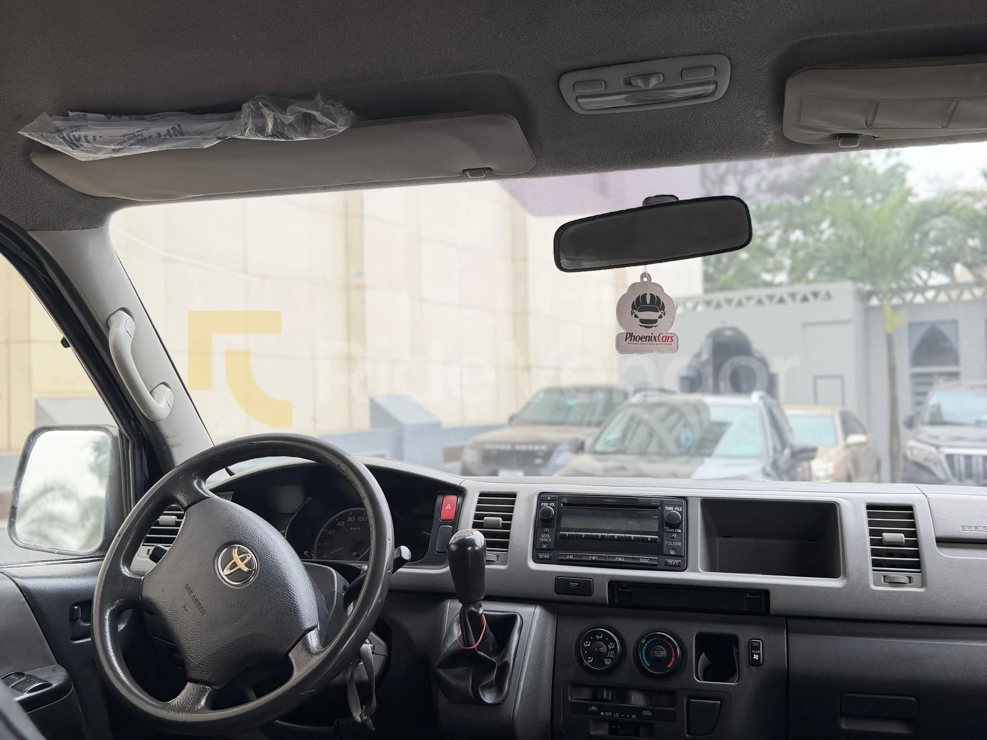 2019 Toyota Hiace High Roof — photo 9
