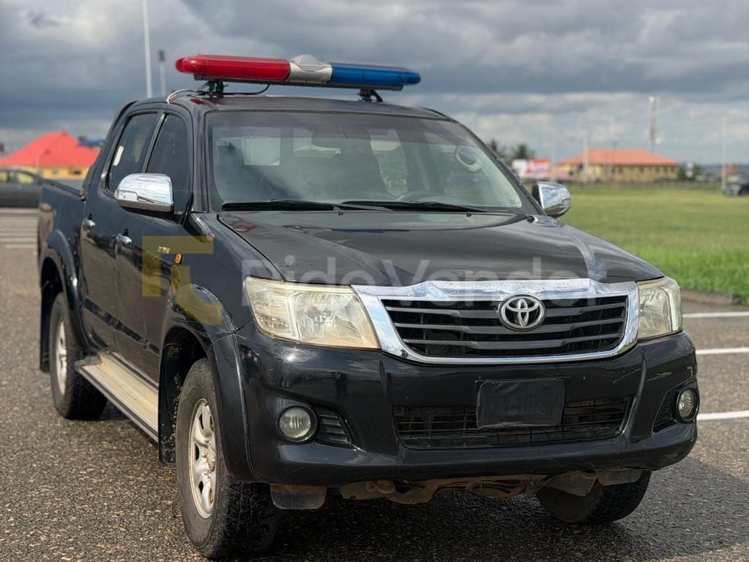 Toyota Hilux SRS for hire in Ilorin