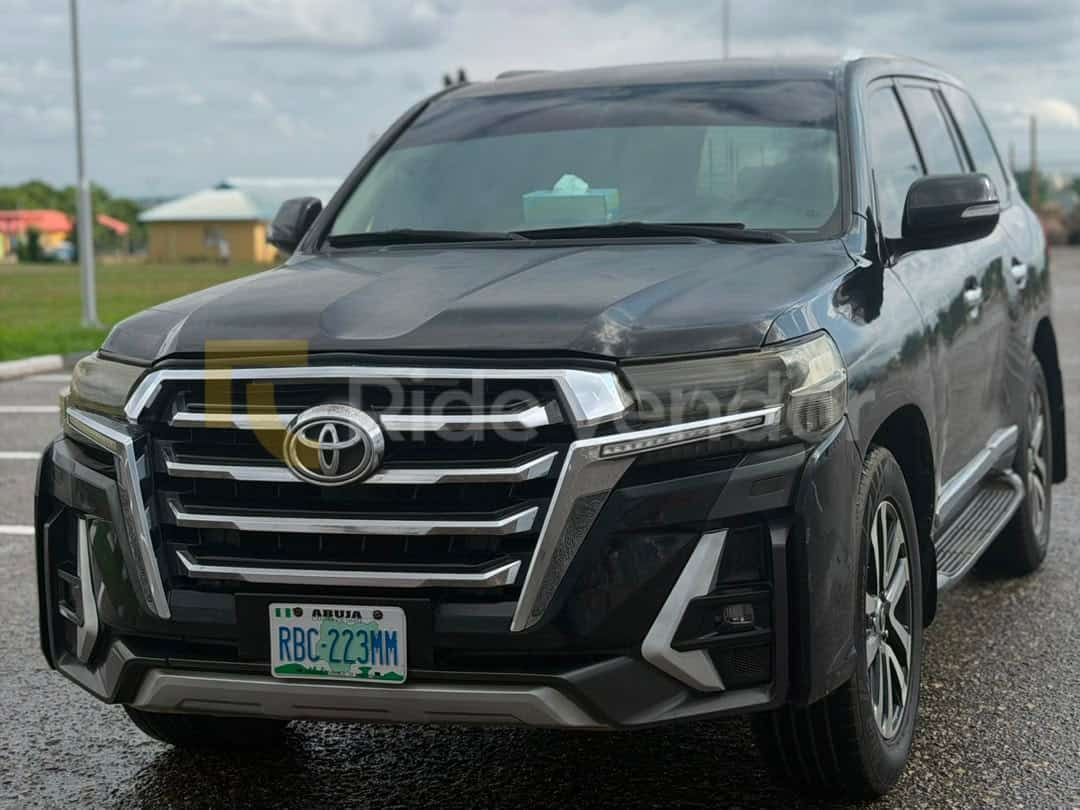 2020 Toyota Land Cruiser available for chauffeur-driven car hire in Nigeria