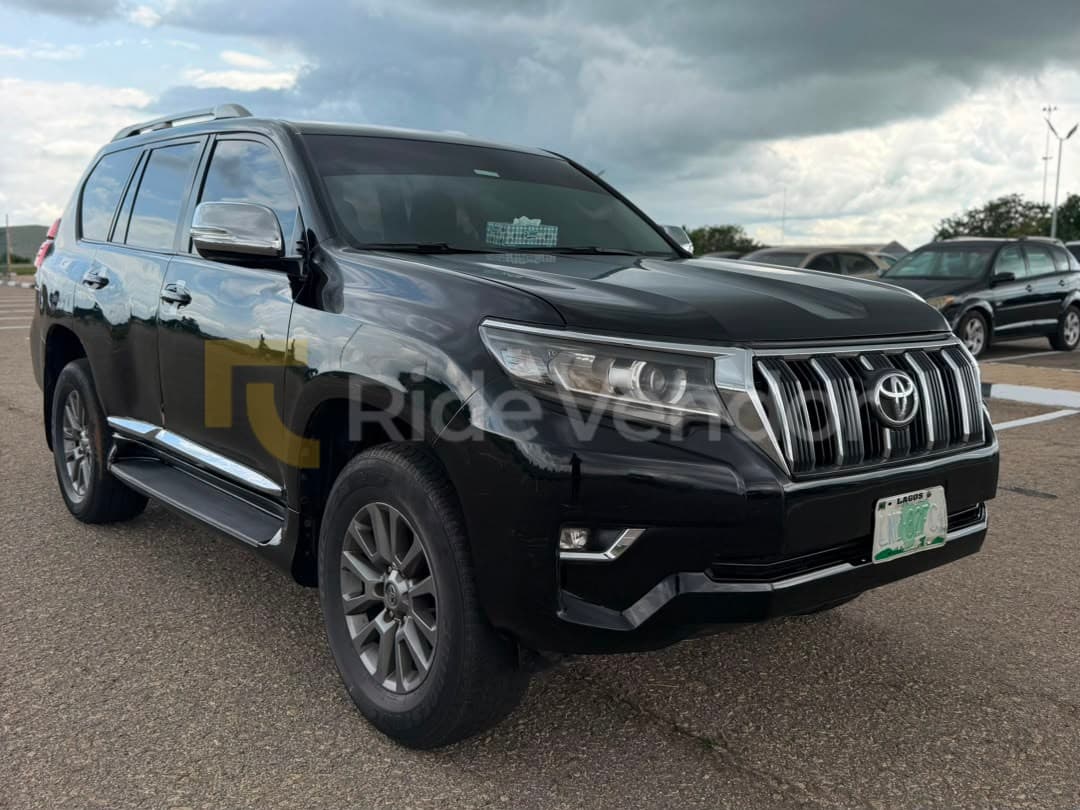 2022 Toyota Prado TXL — photo 8