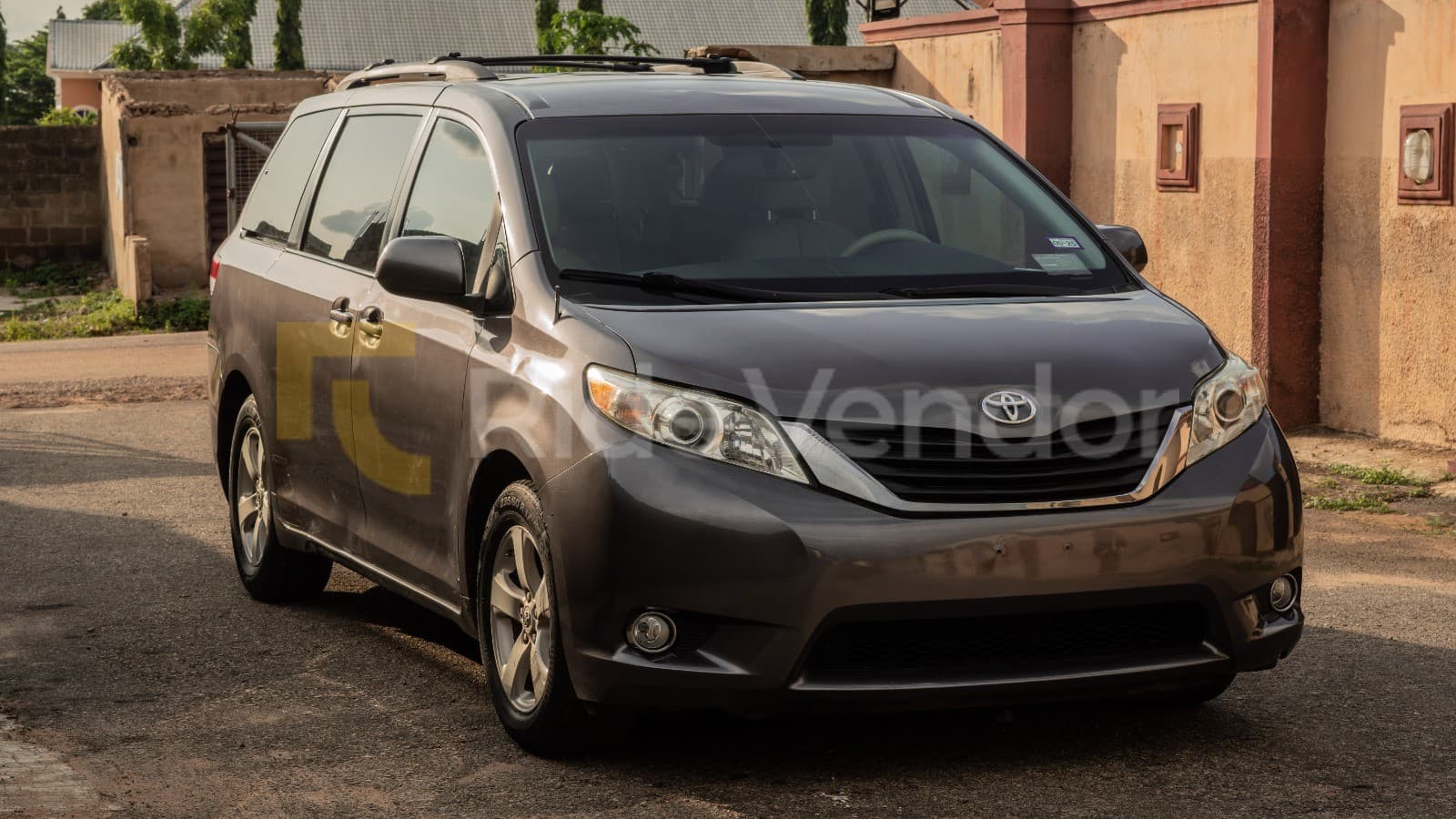 Toyota Sienna XLE for hire in Ilorin