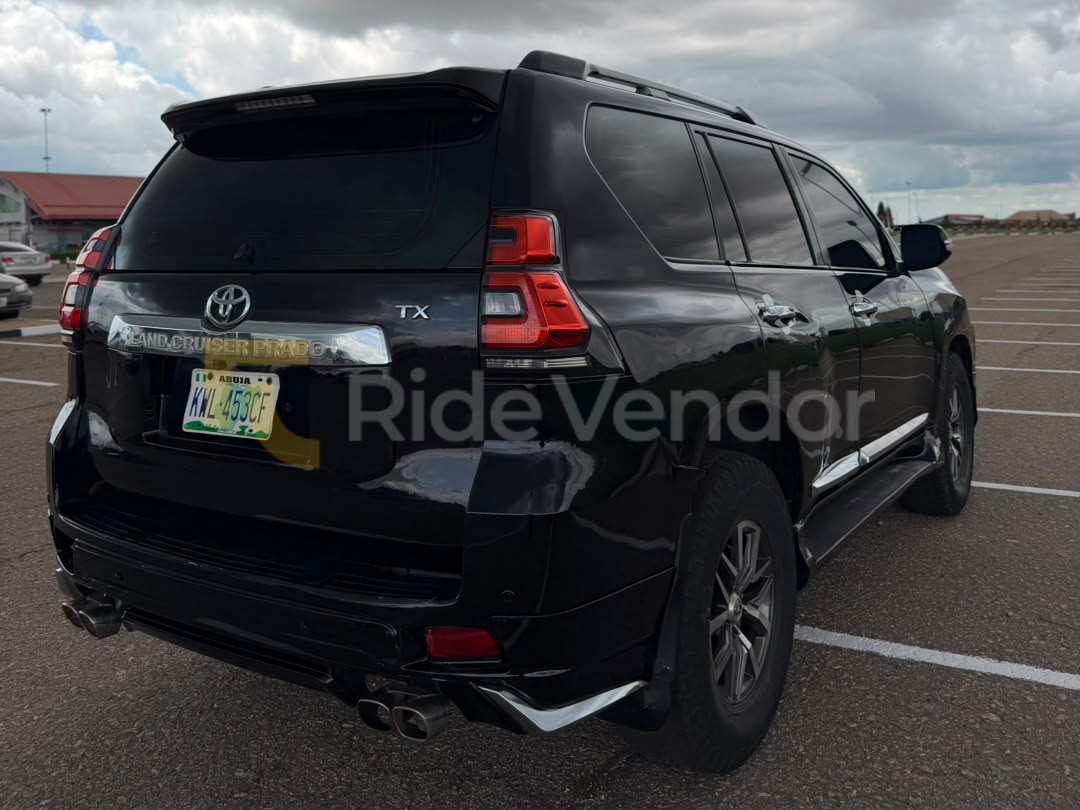 2020 Toyota Prado TXL — photo 3