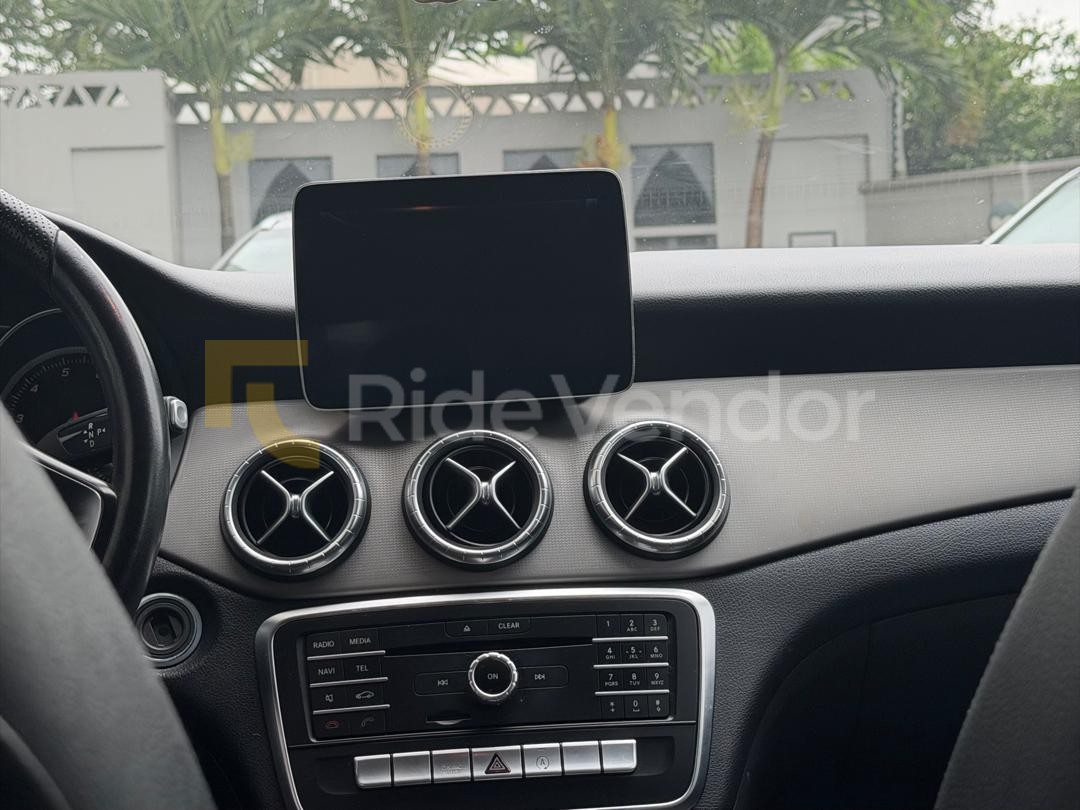 2019 Mercedes-Benz CLA 250 — photo 8