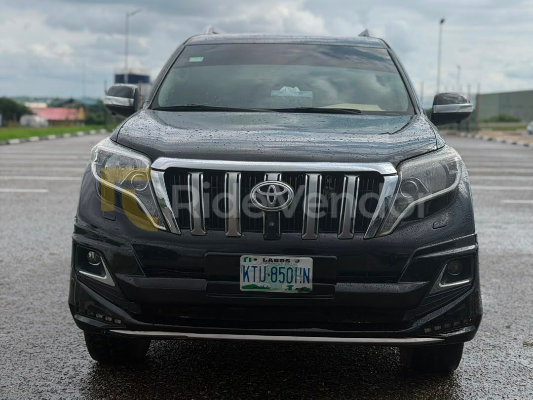 2020 Toyota Prado TXL — photo 6
